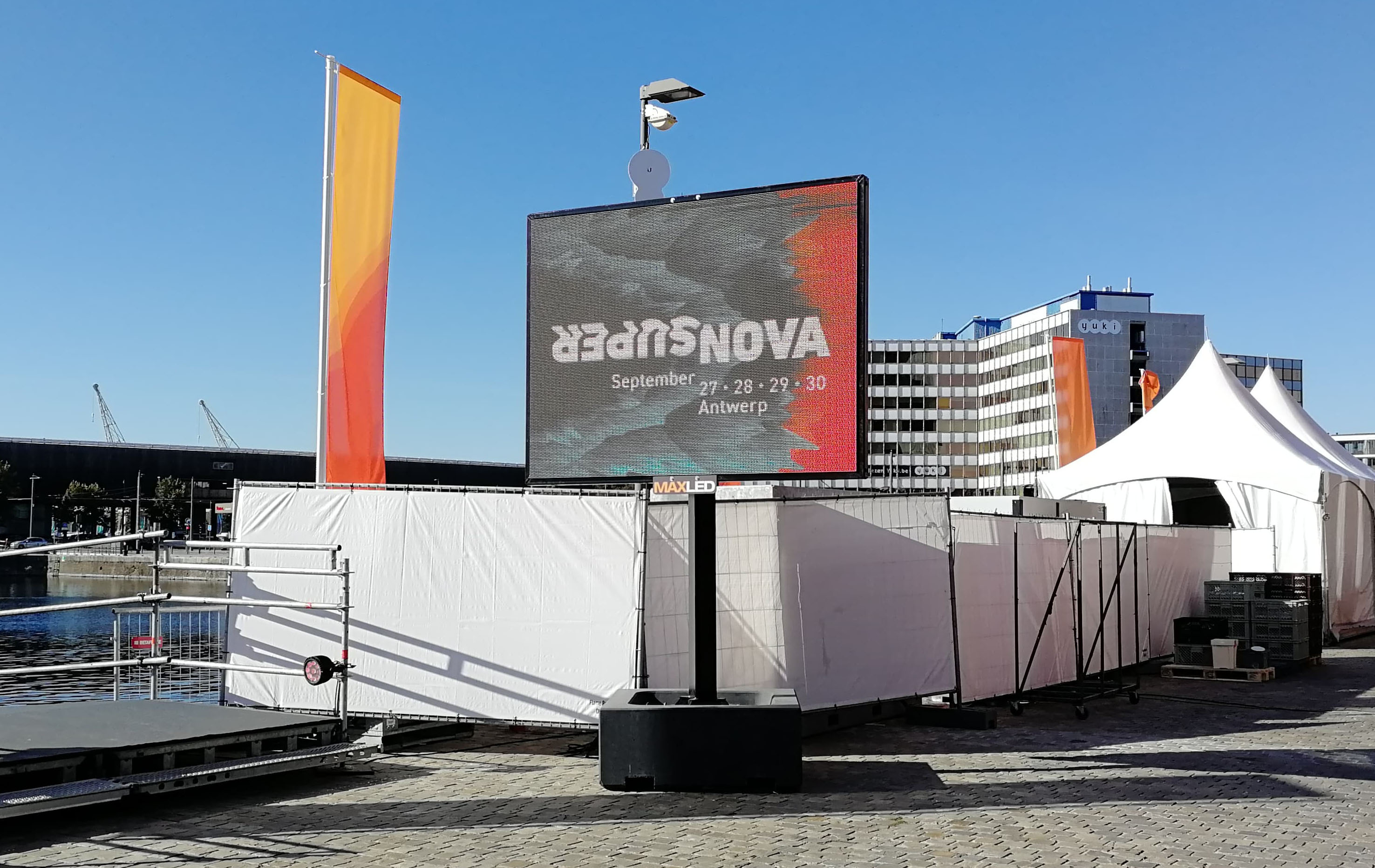 Een 5m² ledscherm op mobiele totem op het Supernova Event in Antwerpen